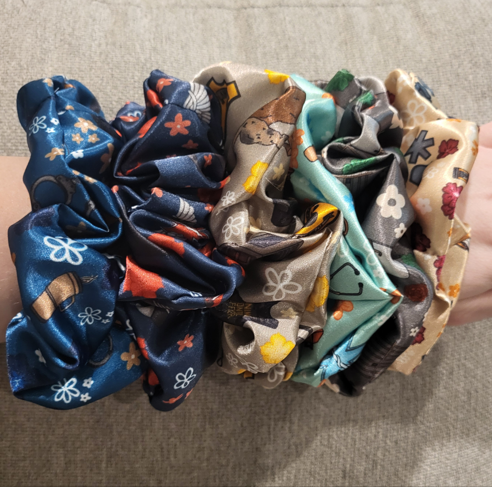 Scrunchie Silk | Animal Control