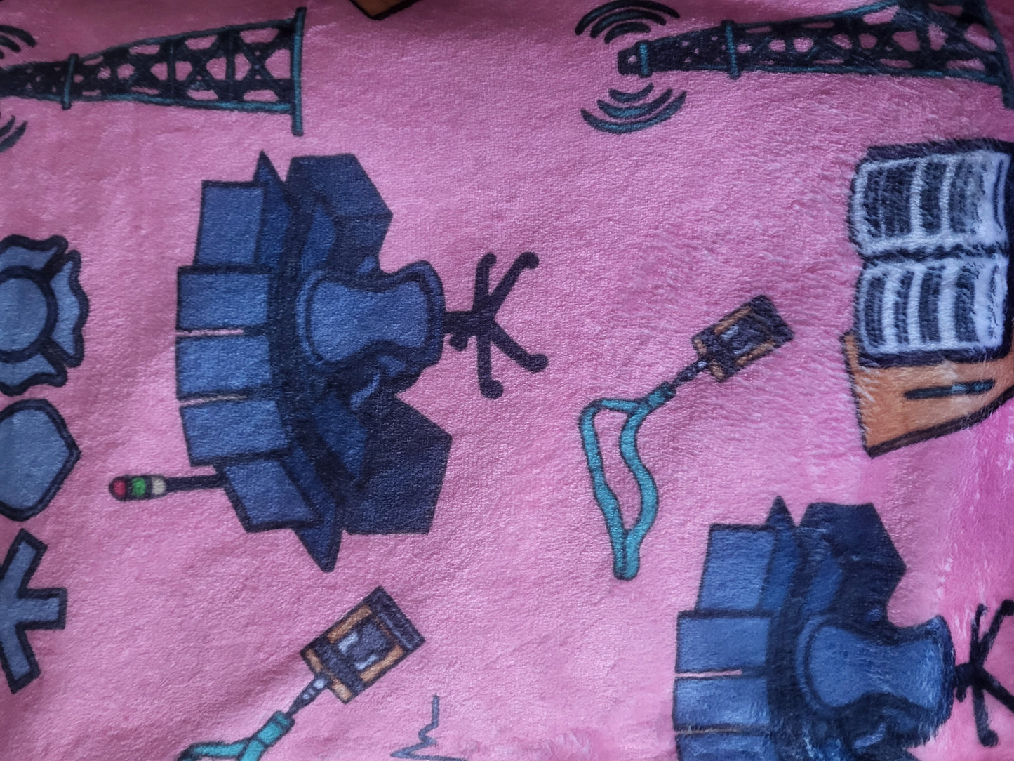 911 Dispatch Pink Blanket