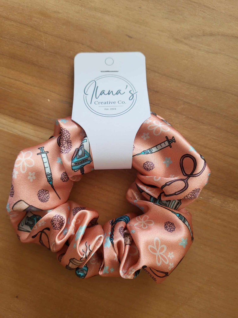 Scrunchie Silk | Nurse-zoom-